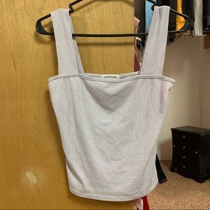 💜EUC💜 Light Purple Crop Top With Cut Out Back